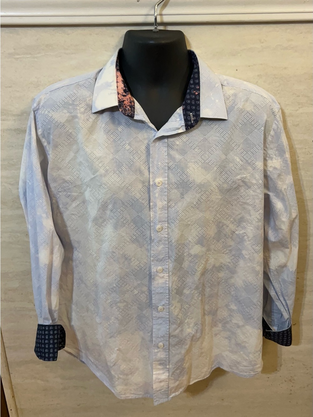 Quieti brand men's long-sleeve woven button-down sport shirt